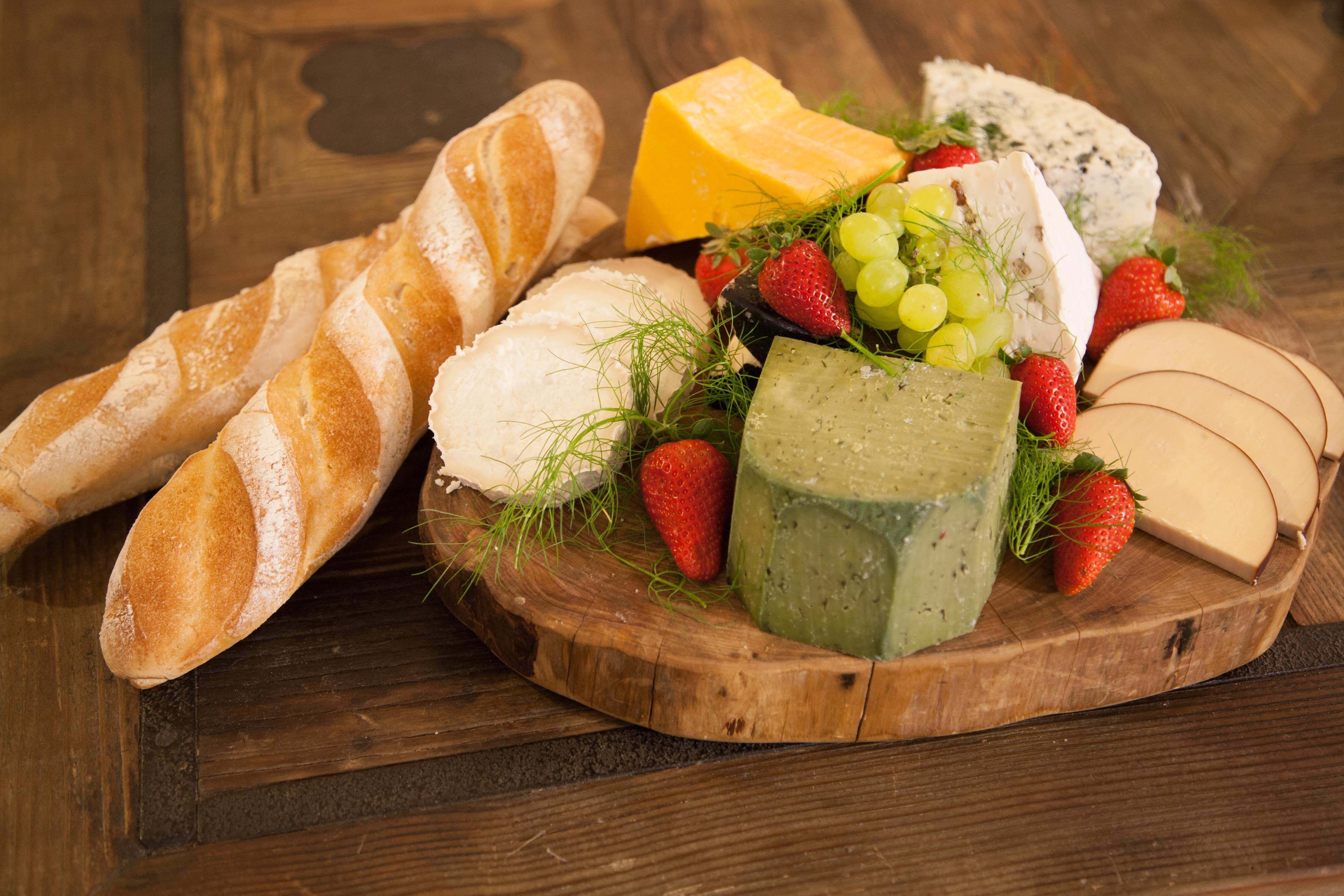 美洲侨民酒店-全球奢华精品酒店 耶路撒冷 外观 照片 Cheese platter